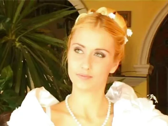 ሰርግ ድንግል ፊንጢጣ፣ የብሎዶች የቤት ወሲብ።